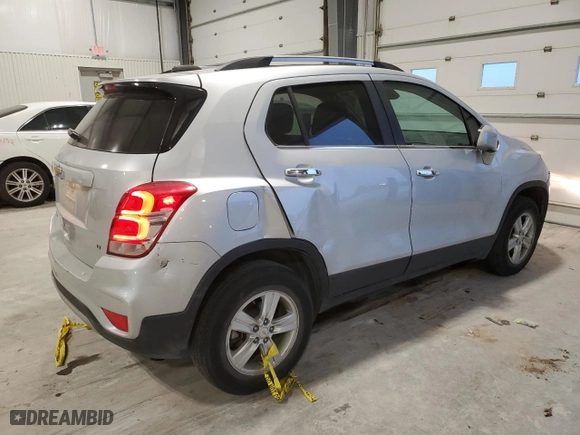 2020 Chevrolet Trax LT with VIN KL7CJPSB9LB008864, listed as a Copart auction lot 41515465 with 48,626 mi miles and Salvage Title. Bid and sale history available at carsss.com. Image 3.