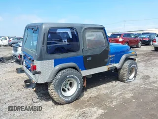 1992 Jeep Wrangler z VIN 2J4FY29S1NJ528929, wystawiony jako IAAI lot #42173108 z przebiegiem Nie podano mil oraz . Historia ofert i sprzedaży dostępna na DreamBid. Obrazek 4.