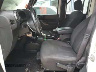 2018 Jeep Wrangler JK Unlimited Sport with VIN 1C4BJWDG6JL886776, listed as a Copart auction lot 43754455 with 105,575 mi miles and Clean Title. Bid and sale history available at carsss.com. Image 7.