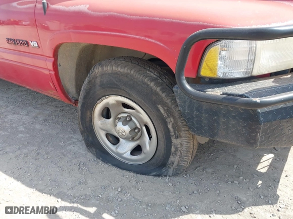 1998 Dodge Ram 1500 with VIN 3B7HC13Z3WG233093, listed as a IAAI auction lot 41526254 with 260,000 mi miles. Bid and sale history available at carsss.com. Image 6.