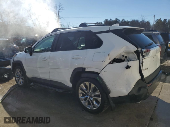 2019 Toyota RAV4 XLE Premium with VIN 2T3A1RFV5KW042879, listed as a Copart auction lot 46245415 with 92,238 mi miles and Salvage Title. Bid and sale history available at carsss.com. Image 2.