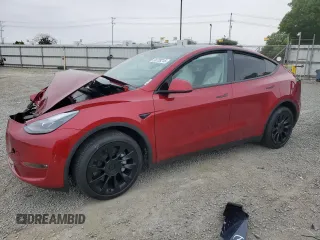 2024 Tesla Model Y Long Range z VIN 7SAYGDEE7RA252756, wystawiony jako Copart lot #58738215 z przebiegiem 13 698 mil mil oraz Szkoda całkowita • Salvage title. Historia ofert i sprzedaży dostępna na DreamBid. Obrazek 1.