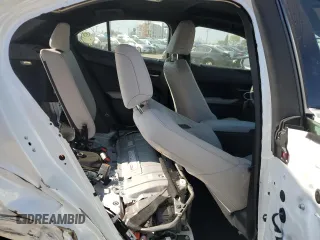 2024 Lexus UX 250h Premium z VIN JTHP9JBH7R2073444, wystawiony jako Copart lot #43447265 z przebiegiem 7 851 mil mil oraz Szkoda całkowita • Salvage title. Historia ofert i sprzedaży dostępna na DreamBid. Obrazek 12.