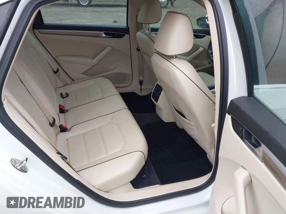 2016 Volkswagen Passat SE z VIN 1VWBS7A30GC013454, wystawiony jako IAAI lot #41477109 z przebiegiem 134 027 mil mil oraz . Historia ofert i sprzedaży dostępna na DreamBid. Obrazek 8.