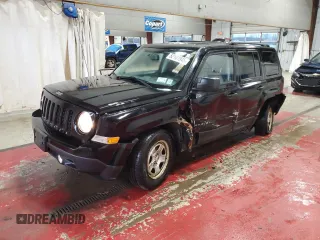 2016 Jeep Patriot Sport SE z VIN 1C4NJPBA8GD719792, wystawiony jako Copart lot #52107945 z przebiegiem 109 636 mil mil oraz Szkoda całkowita • Salvage title. Historia ofert i sprzedaży dostępna na DreamBid. Obrazek 1.
