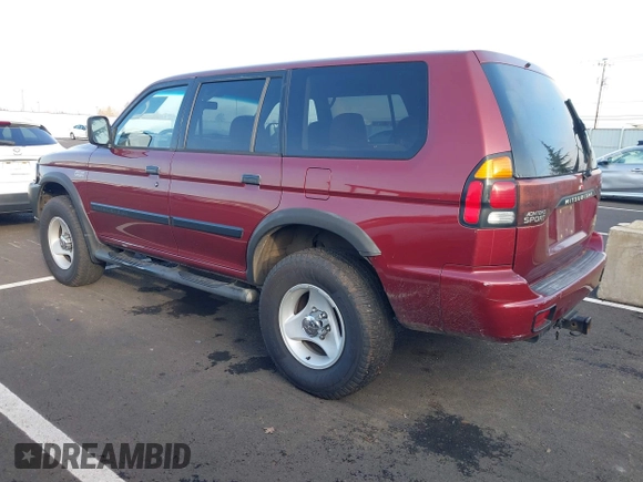 2000 Mitsubishi Montero Sport LS with VIN JA4MT31H5YP808601, listed as a IAAI auction lot 41070635 with 209,172 mi miles. Bid and sale history available at carsss.com. Image 3.