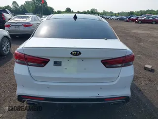 2016 Kia Optima SX Turbo с VIN 5XXGW4L28GG077953, выставлен на аукционе IAAI как лот 42498707 с пробегом 100 000 миль миль и . История ставок и продаж доступна на DreamBid. Изображение 16.