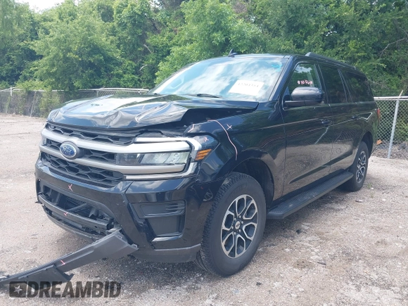 2024 Ford Expedition Max XLT with VIN 1FMJK1J8XREA24875, listed as a IAAI auction lot 42204354 with 46,435 mi miles and . Bid and sale history available at DreamBid. Image 16.