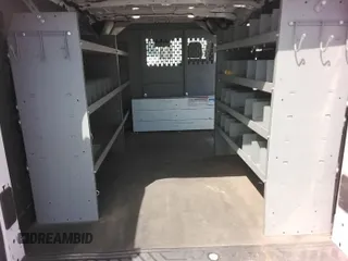 2018 Ford Transit с VIN 1FTYE1YM8JKB52177, выставлен на аукционе IAAI как лот 42621205 с пробегом 169 859 миль миль и . История ставок и продаж доступна на DreamBid. Изображение 12.