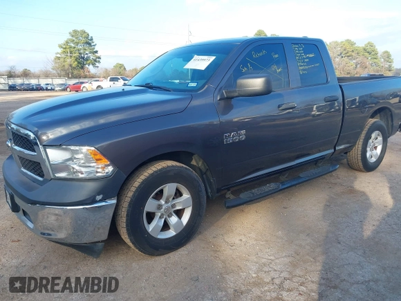 2018 Ram 1500 Tradesman z VIN 1C6RR6FG8JS284091, wystawiony jako IAAI lot #41439973 z przebiegiem 62 429 mil mil oraz . Historia ofert i sprzedaży dostępna na DreamBid. Obrazek 17.