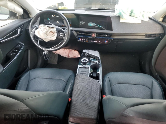 2022 Kia EV6 Wind with VIN KNDC3DLCXN5027041, listed as a Copart auction lot 45811095 with 20,585 mi miles and Salvage Title. Bid and sale history available at carsss.com. Image 8.