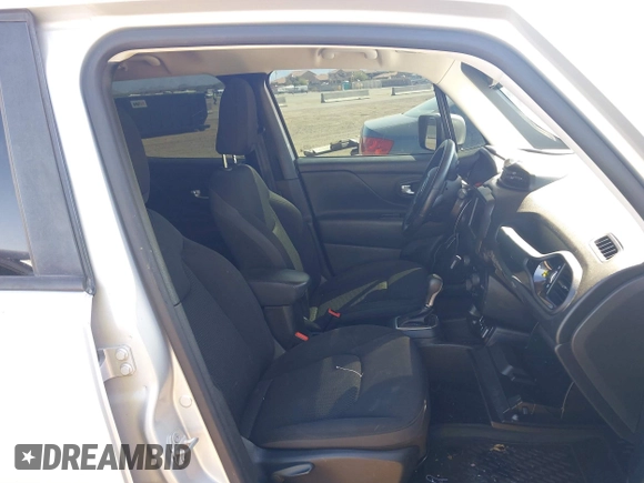 2020 Jeep Renegade Latitude with VIN ZACNJABB8LPL48552, listed as a IAAI auction lot 42470779 with 54,347 mi miles and . Bid and sale history available at DreamBid. Image 5.