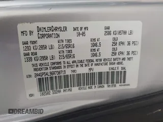 2006 Chrysler Town & Country Touring z VIN 2A4GP54L96R730719, wystawiony jako IAAI lot #42363419 z przebiegiem 186 173 mil mil oraz . Historia ofert i sprzedaży dostępna na DreamBid. Obrazek 9.