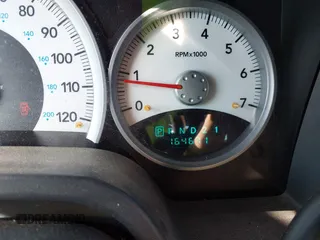2005 Dodge Dakota SLT z VIN 1D7HE48N55S163580, wystawiony jako IAAI lot #41776155 z przebiegiem 164 671 mil mil oraz . Historia ofert i sprzedaży dostępna na DreamBid. Obrazek 7.