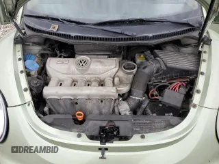 2009 Volkswagen New Beetle Coupe S with VIN 3VWRW31C69M516659, listed as a Copart auction lot 42524175 with 195,836 mi miles and Salvage Title. Bid and sale history available at carsss.com. Image 11.