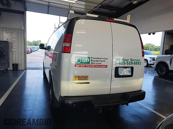 2017 Chevrolet Express Cargo z VIN 1GCWGAFF4H1300511, wystawiony jako IAAI lot #42802223 z przebiegiem 132 303 mil mil oraz . Historia ofert i sprzedaży dostępna na DreamBid. Obrazek 13.