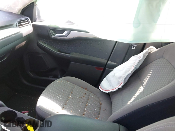 2020 Ford Escape SE with VIN 1FMCU9G68LUB43559, listed as a IAAI auction lot 42209105 with 139,361 mi miles and . Bid and sale history available at DreamBid. Image 5.