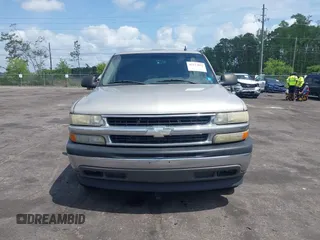 2006 Chevrolet Tahoe LS z VIN 1GNEC13V86R135510, wystawiony jako IAAI lot #42123092 z przebiegiem 370 153 mil mil oraz . Historia ofert i sprzedaży dostępna na DreamBid. Obrazek 12.