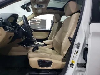 2016 BMW X3 xDrive28i z VIN 5UXWX9C5XG0D84835, wystawiony jako Copart lot #56165305 z przebiegiem 71 878 mil mil oraz Szkoda całkowita • Salvage title. Historia ofert i sprzedaży dostępna na DreamBid. Obrazek 7.