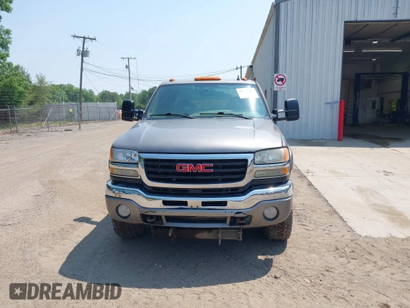 2007 GMC Sierra 2500HD SLE1 z VIN 1GTHK29D77E161912, wystawiony jako IAAI lot #42474576 z przebiegiem Nie podano mil oraz . Historia ofert i sprzedaży dostępna na DreamBid. Obrazek 12.