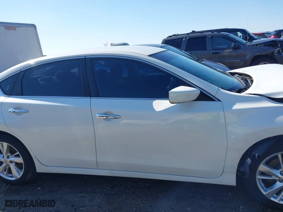 2013 Nissan Altima 2.5 SL with VIN 1N4AL3AP1DN532932, listed as a IAAI auction lot 41620524 with 160,515 mi miles. Bid and sale history available at carsss.com. Image 14.