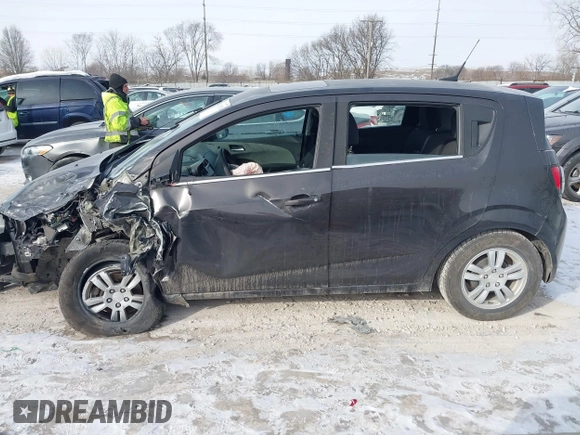 2014 Chevrolet Sonic LT with VIN 1G1JC6SB3E4219055, listed as a IAAI auction lot 41411713 with 76,047 mi miles. Bid and sale history available at carsss.com. Image 14.