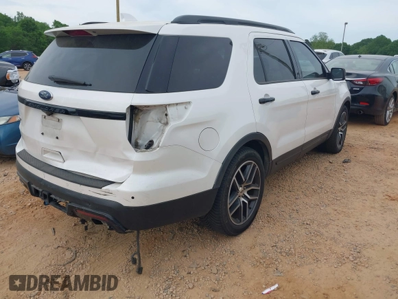 2016 Ford Explorer Sport with VIN 1FM5K8GT1GGB31627, listed as a IAAI auction lot 42076858 with 114,505 mi miles and . Bid and sale history available at carsss.com. Image 4.