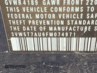 2015 Volkswagen GTI S с VIN 3VW5T7AU6FM074971, выставлен на аукционе IAAI как лот 42493618 с пробегом 102 720 миль миль и . История ставок и продаж доступна на DreamBid. Изображение 9.
