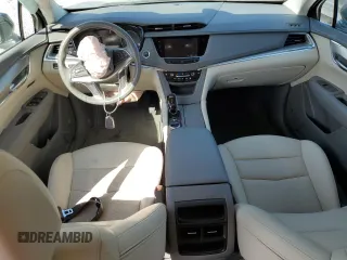 2021 Cadillac XT5 FWD Premium Luxury with VIN 1GYKNCR42MZ152066, listed as a Copart auction lot 44779085 with 11,529 mi miles and Salvage title. Bid and sale history available at DreamBid. Image 8.