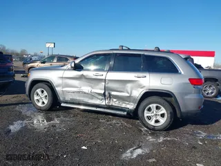 2017 Jeep Grand Cherokee Laredo with VIN 1C4RJEAG3HC890386, listed as a IAAI auction lot 41790836 with 67,166 mi miles. Bid and sale history available at carsss.com. Image 14.