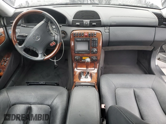 2002 Mercedes-Benz CL AMG z VIN WDBPJ73J52A024668, wystawiony jako Copart lot #44394705 z przebiegiem Nie podano mil oraz Czysty tytuł • Clean title. Historia ofert i sprzedaży dostępna na DreamBid. Obrazek 8.