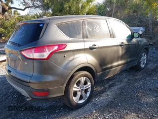 2016 Ford Escape SE z VIN 1FMCU0G72GUA42592, wystawiony jako IAAI lot #41603556 z przebiegiem 109 582 mil mil oraz . Historia ofert i sprzedaży dostępna na DreamBid. Obrazek 4.