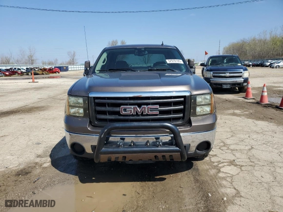 2008 GMC Sierra 1500 Work Truck with VIN 2GTEK133481289735, listed as a Copart auction lot 52970185 with 312,850 mi miles and Clean Title. Bid and sale history available at carsss.com. Image 5.