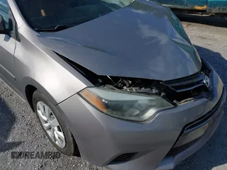 2015 Toyota Corolla L z VIN 2T1BURHE4FC331535, wystawiony jako IAAI lot #42318683 z przebiegiem 135 864 mil mil oraz . Historia ofert i sprzedaży dostępna na DreamBid. Obrazek 20.