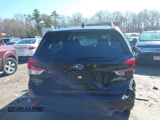 2022 Subaru Forester Premium with VIN JF2SKAEC1NH508936, listed as a IAAI auction lot 42028128 with 71,510 mi miles and . Bid and sale history available at DreamBid. Image 17.
