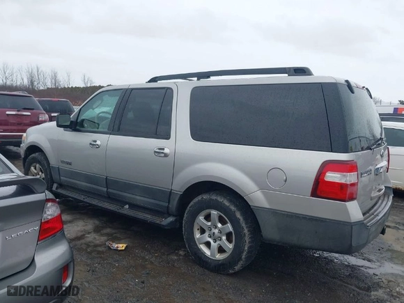 2007 Ford Expedition EL SSV with VIN 1FMFK16537LA27033, listed as a IAAI auction lot 41695330 with 247,210 mi miles. Bid and sale history available at carsss.com. Image 15.