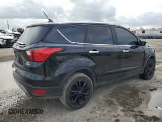 2019 Ford Escape SE z VIN 1FMCU0GD9KUA17378, wystawiony jako Copart lot #54778325 z przebiegiem 156 206 mil mil oraz Szkoda całkowita • Salvage title. Historia ofert i sprzedaży dostępna na DreamBid. Obrazek 3.