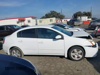 2008 Nissan Sentra 2.0 с VIN 3N1AB61EX8L743410, выставлен на аукционе IAAI как лот 41610297 с пробегом 191 118 миль миль и . История ставок и продаж доступна на DreamBid. Изображение 14.