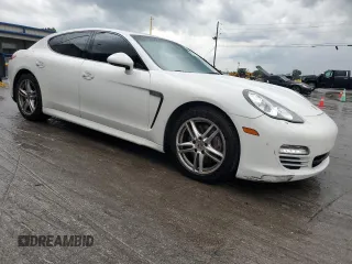 2012 Porsche Panamera z VIN WP0AA2A75CL071366, wystawiony jako Copart lot #59870805 z przebiegiem 126 489 mil mil oraz Szkoda całkowita • Salvage title. Historia ofert i sprzedaży dostępna na DreamBid. Obrazek 4.