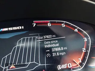 2021 BMW 5 Series M550i xDrive z VIN WBA13BK09MCF05866, wystawiony jako IAAI lot #41574859 z przebiegiem 37 822 mil mil oraz . Historia ofert i sprzedaży dostępna na DreamBid. Obrazek 15.