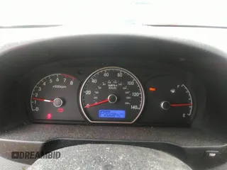2010 Hyundai Elantra GLS z VIN KMHDU4AD6AU185885, wystawiony jako IAAI lot #42466100 z przebiegiem 200 842 mil mil oraz . Historia ofert i sprzedaży dostępna na DreamBid. Obrazek 7.