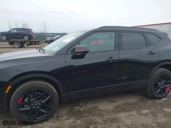 2025 Chevrolet Blazer LT with VIN 3GNKBHR44SS162000, listed as a IAAI auction lot 41773192 with 718 mi miles. Bid and sale history available at carsss.com. Image 15.