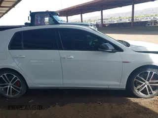 2017 Volkswagen GTI S z VIN 3VW447AU4HM038577, wystawiony jako IAAI lot #41990490 z przebiegiem 100 792 mil mil oraz . Historia ofert i sprzedaży dostępna na DreamBid. Obrazek 12.