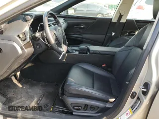 2019 Lexus ES 350 z VIN 58ABZ1B16KU005228, wystawiony jako Copart lot #52109465 z przebiegiem 49 719 mil mil oraz Szkoda całkowita • Salvage title. Historia ofert i sprzedaży dostępna na DreamBid. Obrazek 7.