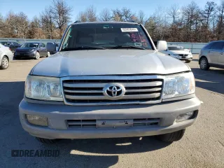 2006 Toyota Land Cruiser with VIN JTEHT05J962080712, listed as a Copart auction lot 82083644 with 252,630 mi miles and Clean Title. Bid and sale history available at carsss.com. Image 5.