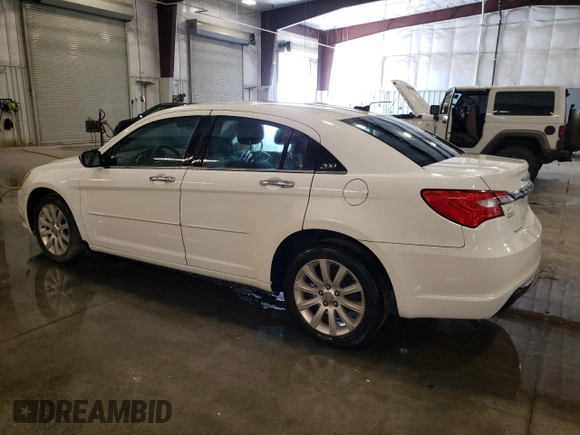 2013 Chrysler 200 Limited with VIN 1C3CCBCGXDN559321, listed as a Copart auction lot 56076125 with 193,861 mi miles and Clean Title. Bid and sale history available at DreamBid. Image 2.