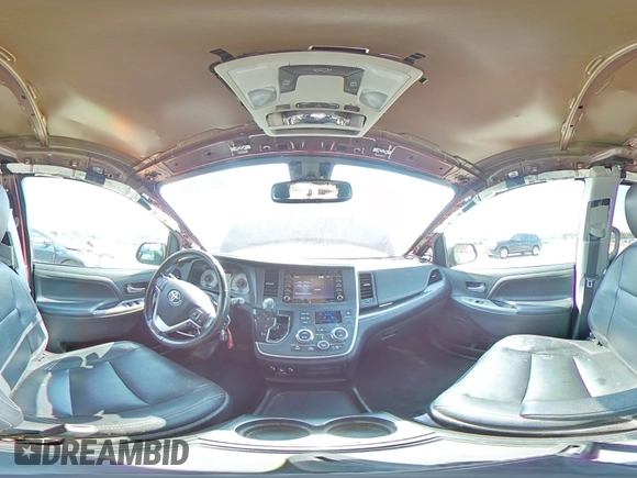 2020 Toyota Sienna SE with VIN 5TDXZ3DC4LS030663, listed as a Copart auction lot 60213385 with 51,633 mi miles and Salvage title. Bid and sale history available at DreamBid. Image 16.