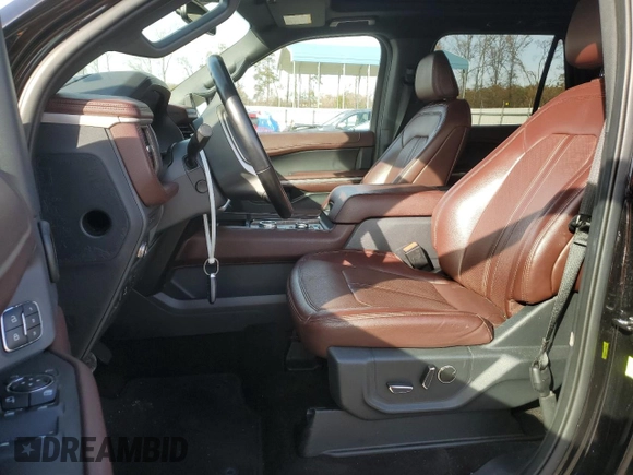2022 Ford Expedition Limited с VIN 1FMJU2AT7NEA26629, выставлен на аукционе Copart как лот 85206774 с пробегом 49 221 миль миль и Списание • Salvage title. История ставок и продаж доступна на DreamBid. Изображение 7.