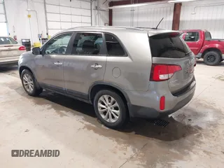 2015 Kia Sorento EX with VIN 5XYKU4A77FG578101, listed as a IAAI auction lot 41603372 with 120,804 mi miles. Bid and sale history available at carsss.com. Image 3.