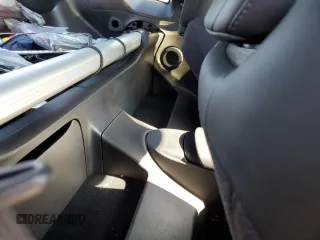2024 Nissan Z Performance z VIN JN1BZ4BH8RM361445, wystawiony jako Copart lot #60575274 z przebiegiem 6 520 mil mil oraz Szkoda całkowita • Salvage title. Historia ofert i sprzedaży dostępna na DreamBid. Obrazek 10.